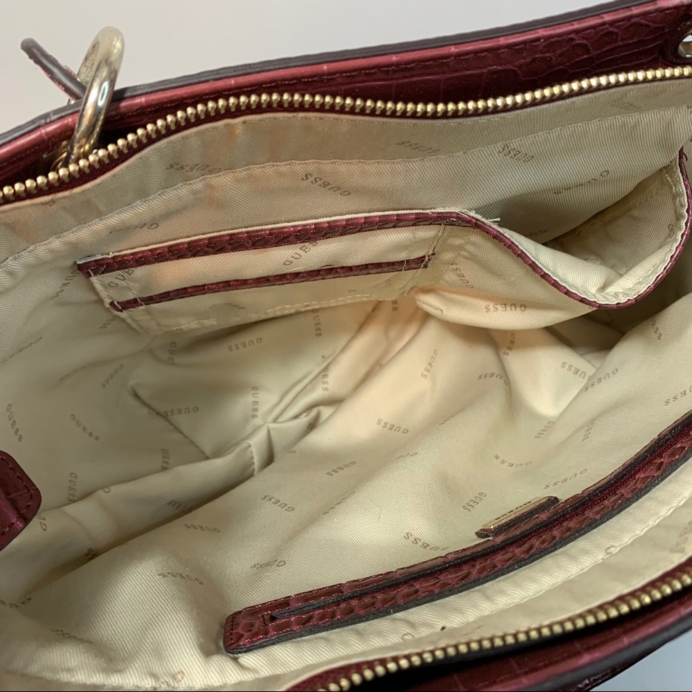 NWOT Guess Burgundy Faux Croc Tote - Picture 7 of 12